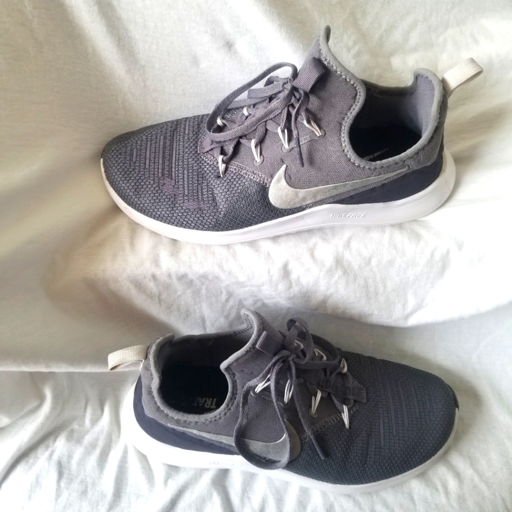 Nike Women’s Grey Flyknit Casual Running Shoe